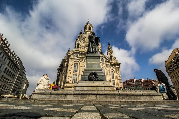 Louez un camion benne 3 places : rapide et sans tracas